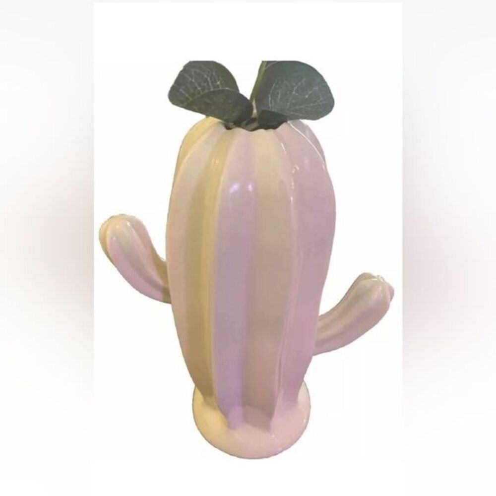 Saguaro Cactus 8 1/2 Inch Tall White Ceramic Vase B12